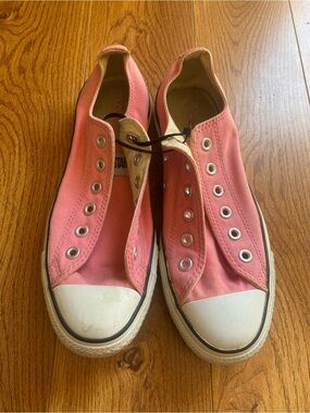 Converse Pink shoes Low-Top Sneakers women size 9
